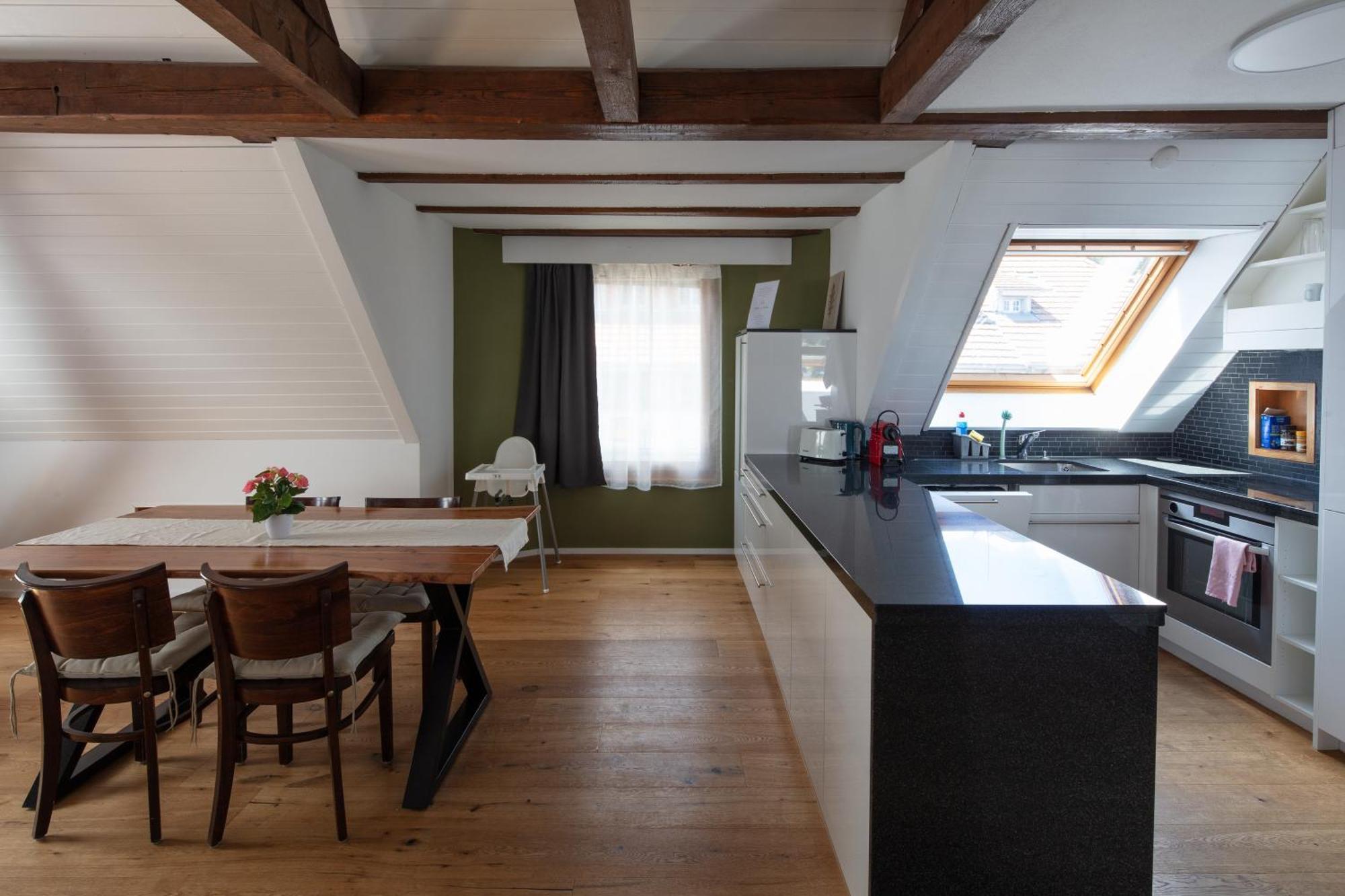 Berg & Berg Apartments - Spiez Self-Check-In מראה חיצוני תמונה