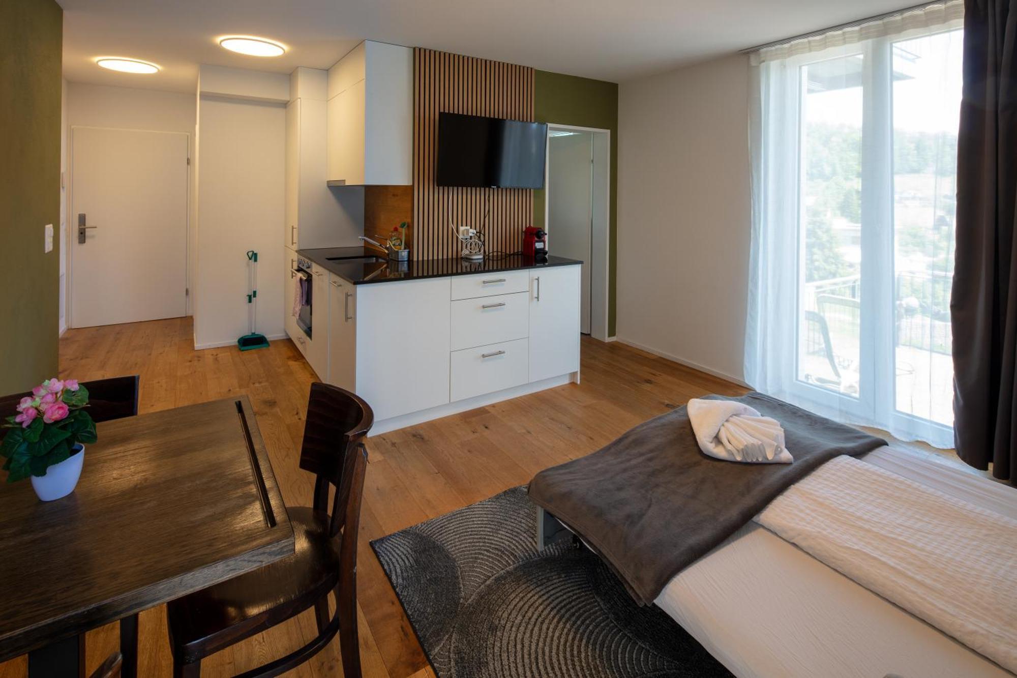 Berg & Berg Apartments - Spiez Self-Check-In מראה חיצוני תמונה